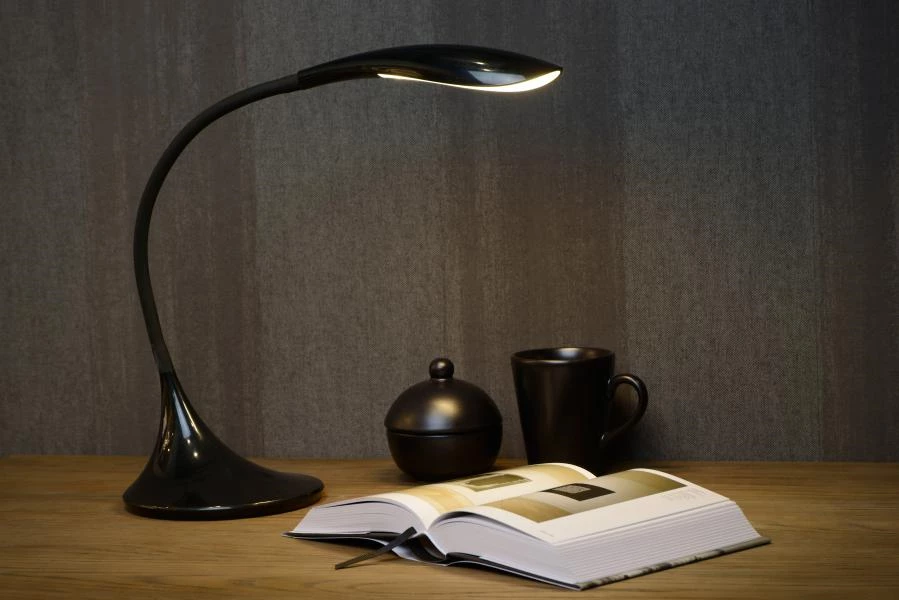 Lucide EMIL - Lampe de bureau - LED Dim. - 1x4,5W 3000K - Noir - ambiance 1